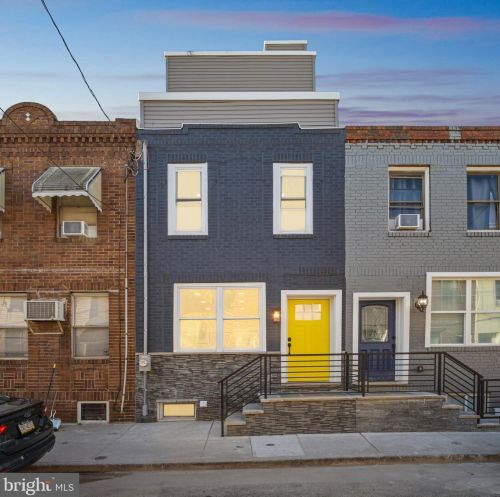 2034 Darien St, Philadelphia, PA 19122-1306