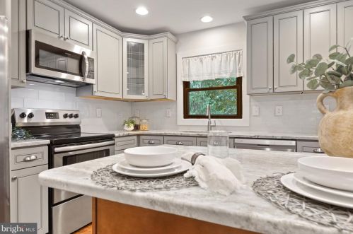 2106 Buell Dr, Fallston MD  exterior