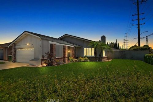 2402 Tracy Ave, Simi Valley, CA 93063-2531