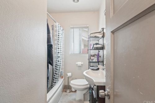 3564 Valley Way, Riverside CA  92509-1450 exterior