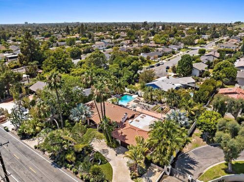 11411 Arroyo Ave, Santa Ana CA  92705-2469 exterior