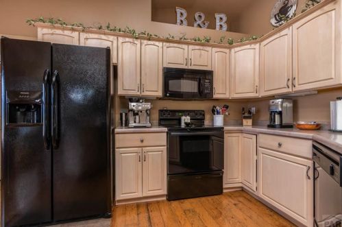 381 Conquistador Ave, Pueblo CO 81007-3650 exterior