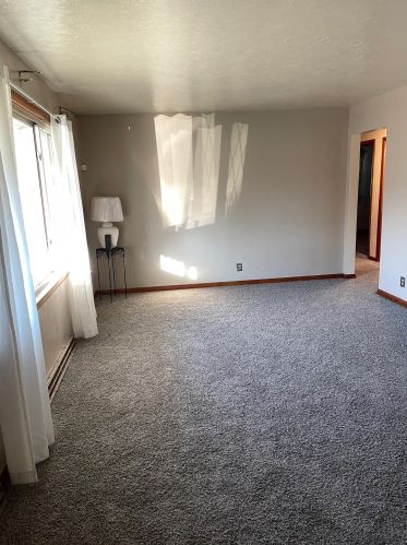 152 John St, Springfield, OH 45505-4031