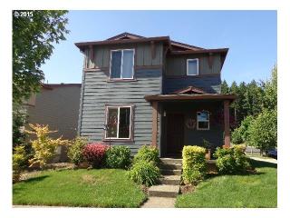 37031 Goldenrain St, Sandy, OR 97055-7827