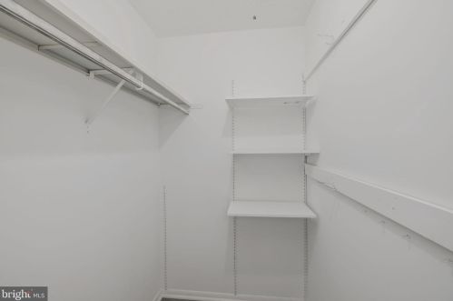 8105 Willowdale Ct, Springfield VA  22153-3620 exterior