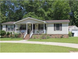 324 Grapevine Rd, Summerville SC  29483-3404 exterior
