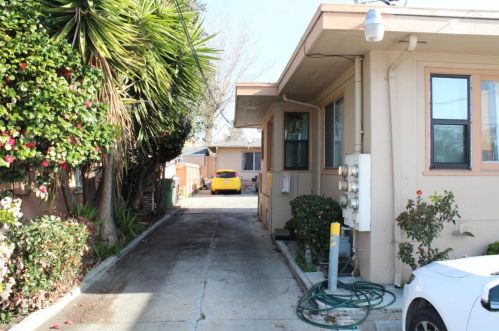 21400 Mission Blvd, Hayward, CA 94541-2016