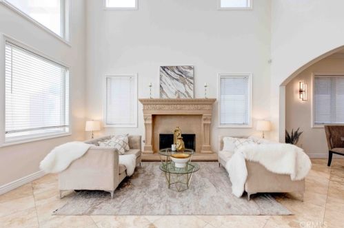 4719 Tobias Ave, Van Nuys CA  91403-2826 exterior