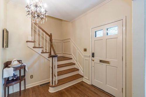 2101 Bohler Rd, Atlanta GA  30318-1515 exterior