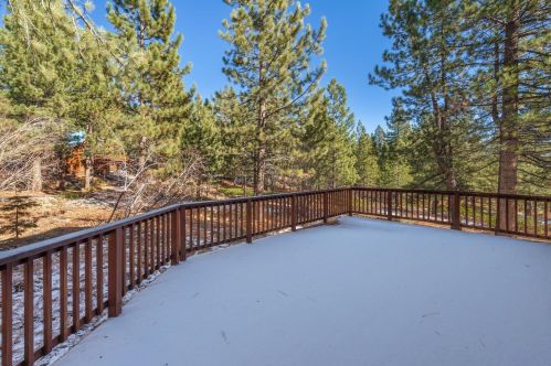 14236 Wolfgang Rd, Truckee CA  96161-6903 exterior