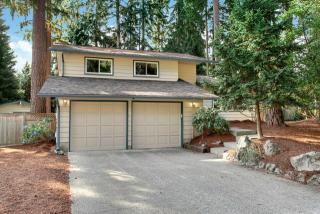 13527 78th Pl, Redmond, WA 98052-4055