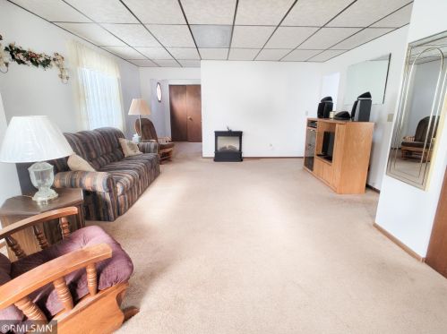 124 2nd St, Gaylord, MN 55334-2309