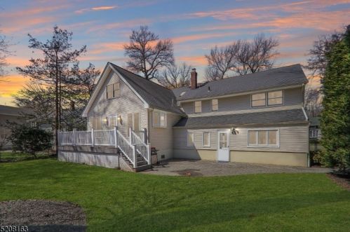 110 Edgewood Rd, Cranford, NJ 07016-1917