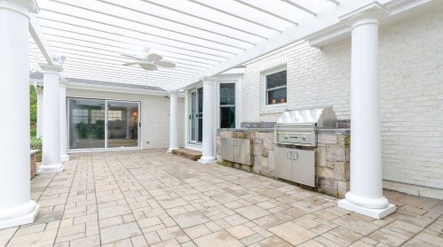 480 81 St, Willowbrook IL  60527-5985 exterior