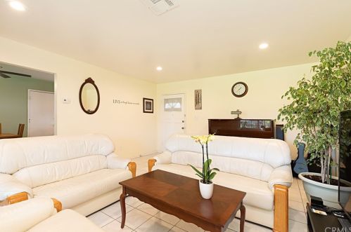 1904 Orange Ave, Anaheim CA  92804-3502 exterior