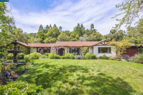 93 Tarry Ln, Orinda, CA 94563-1336