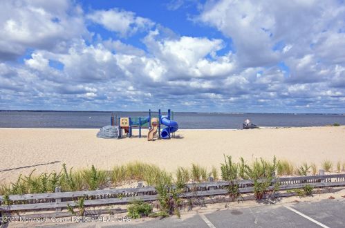 2304 Grand Central Ave, Lavallette NJ  08735-2700 exterior