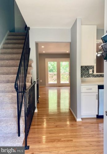 7902 Bubbling Brook Cir, Springfield, VA 22153-2604