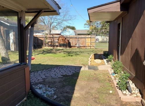 1845 Burning Tree Ln, Carrollton TX 75006-7561 exterior