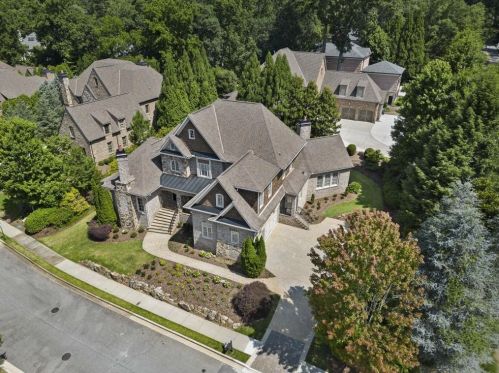 850 Camden Park Ct, Atlanta, GA 30342-3962