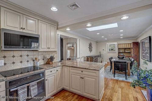 1400 Cp Ave, Tinton Falls NJ 07712-4803 exterior