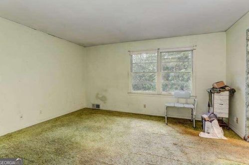 4132 Haverhill Dr, Atlanta GA  30342-3818 exterior
