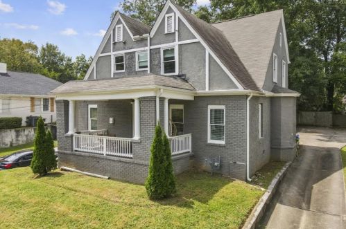 405 Altoona Pl, Atlanta, GA 30310-1204