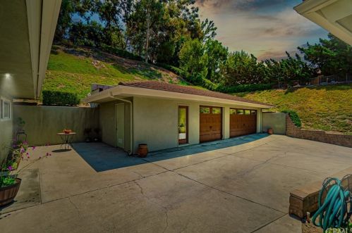 9020 Chanto Dr, Whittier, CA 90603-1214
