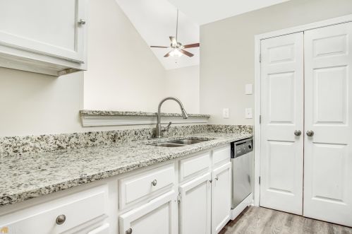 3720 Mays Xing, Atlanta GA  30331-2058 exterior