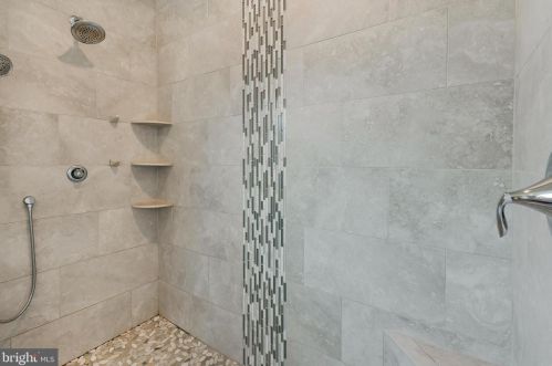 212 Shade Tree Dr, Lancaster PA  17603-5074 exterior