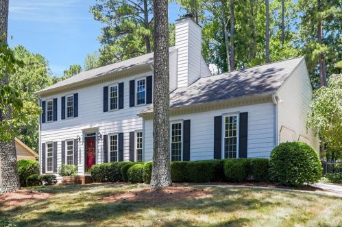 1509 Wood Valley Dr, Marietta, GA 30066-4182