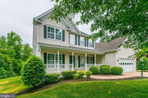 1017 Hickory Ct, Fredericksburg, VA 22401-6221