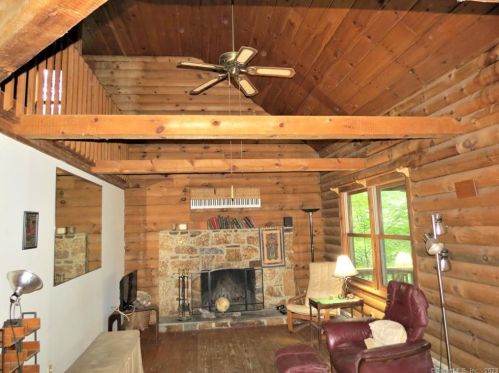 155 Wopowog Rd, East Hampton, CT 06424-1647