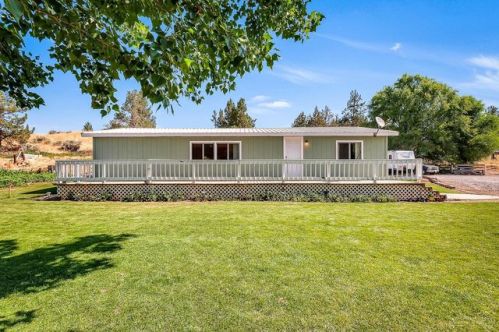 2561 Lamonta Rd, Prineville, OR 97754-8173