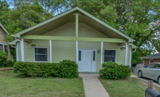 1027 Kent St, Durham, NC 27707-1231