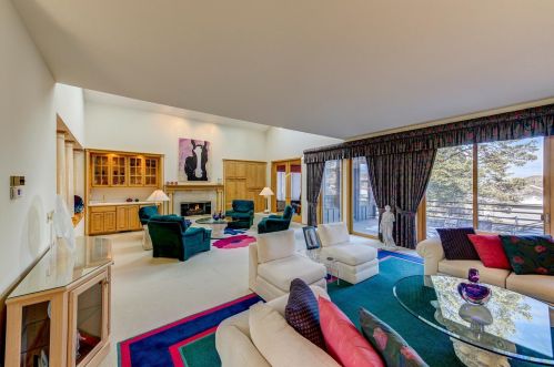 902 Highview Cir, Saint Paul MN  55118-3687 exterior