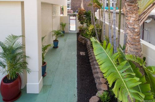 240 Liliuokalani Ave, Honolulu HI 96815-3529 exterior