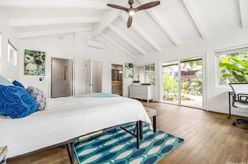 1091 Kalapaki St, Honolulu HI  96825-2710 exterior