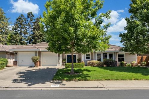 9245 Laguna Lake Way, Elk Grove, CA 95758-4238