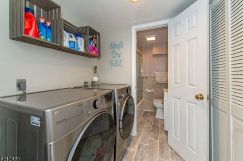 11 Appio Dr, Dover NJ  07869-2401 exterior