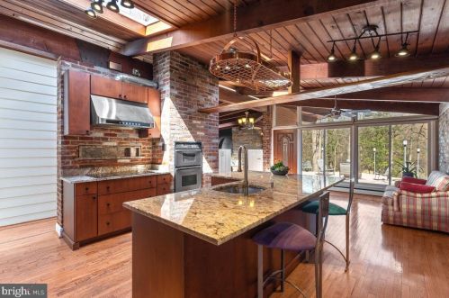 1006 Somerset Ln, Silver Spring MD 20904-6241 exterior