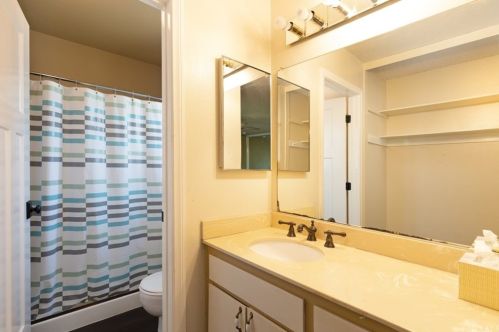 5921 Avenida Arbol, Anaheim CA  92807-3220 exterior