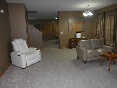 460 Brookhaven Trl, Pingree Grove IL  60140-9166 exterior