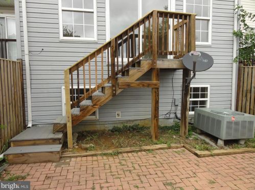 22 Crawford Dr, Charles Town WV 25414-6502 exterior