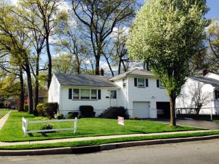 672 Winchester Ave, Union Center, NJ 07083-7630
