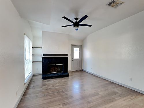 10304 Blackjack Oaks Dr, Dallas TX  75227-7682 exterior