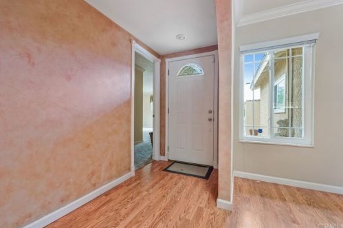 2440 Glenoaks Ave, Anaheim CA 92801-3225 exterior