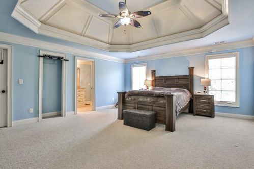 360 Cameron Ridge Dr, Atlanta GA  30328-4710 exterior