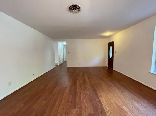 3209 Spanish Oak Dr, Fort Worth TX  76109-2056 exterior