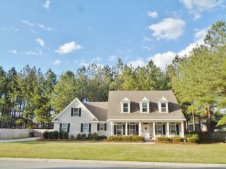 3748 Kingston Ct, Valdosta, GA 31605-7880